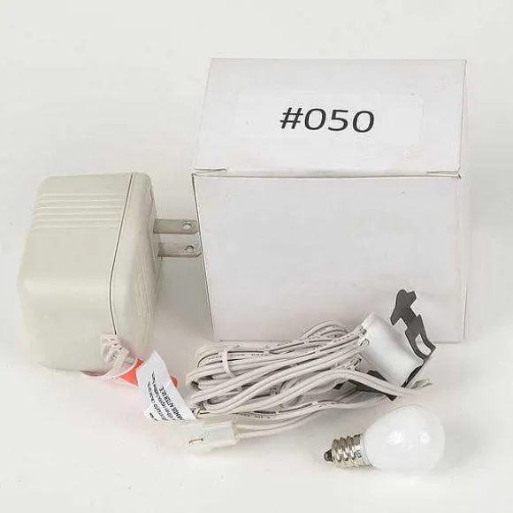 Replacement Adapter 3V Dc 900Ma White Male Aux Clip